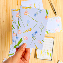 Load image into Gallery viewer, Soft Blooms Greeting Card Set
